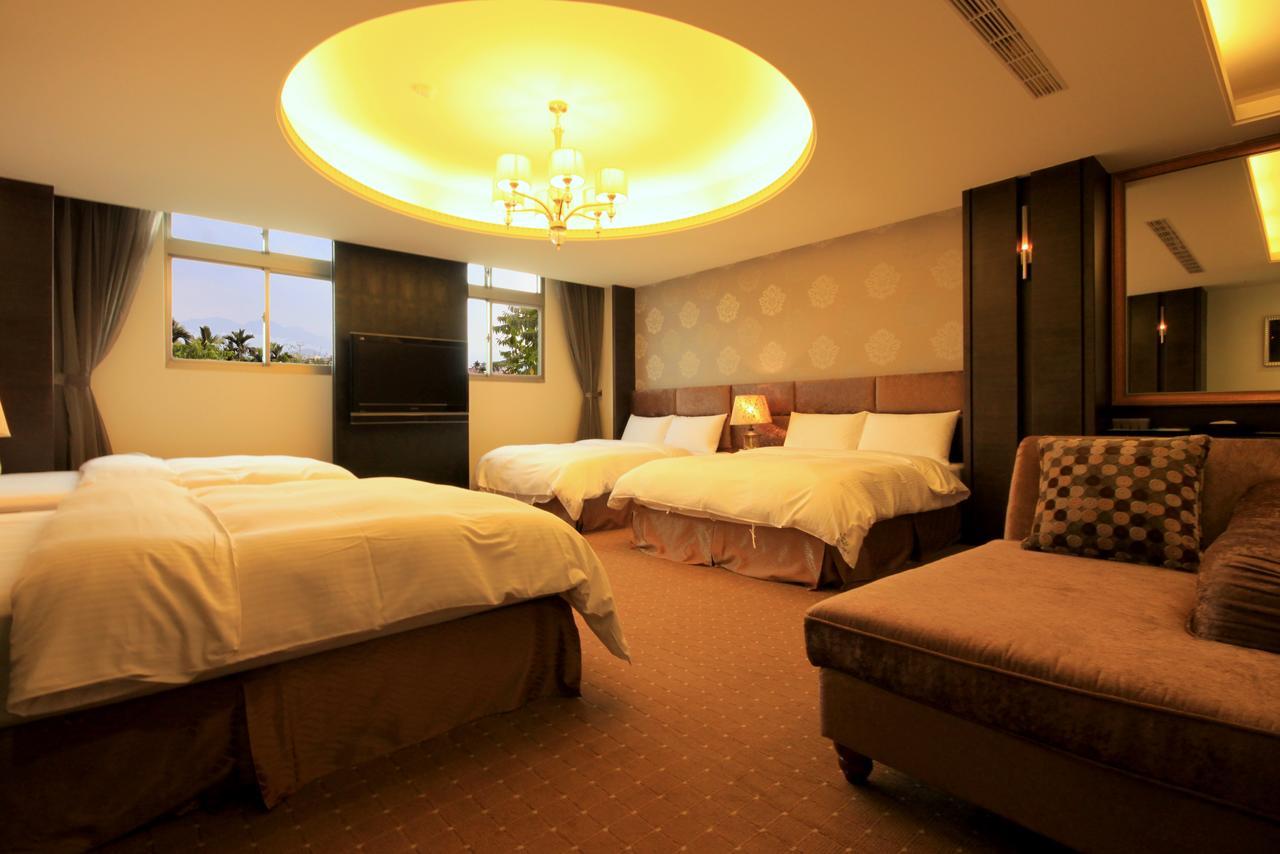 Mountain Fish Water Hotel Jiji Bilik gambar