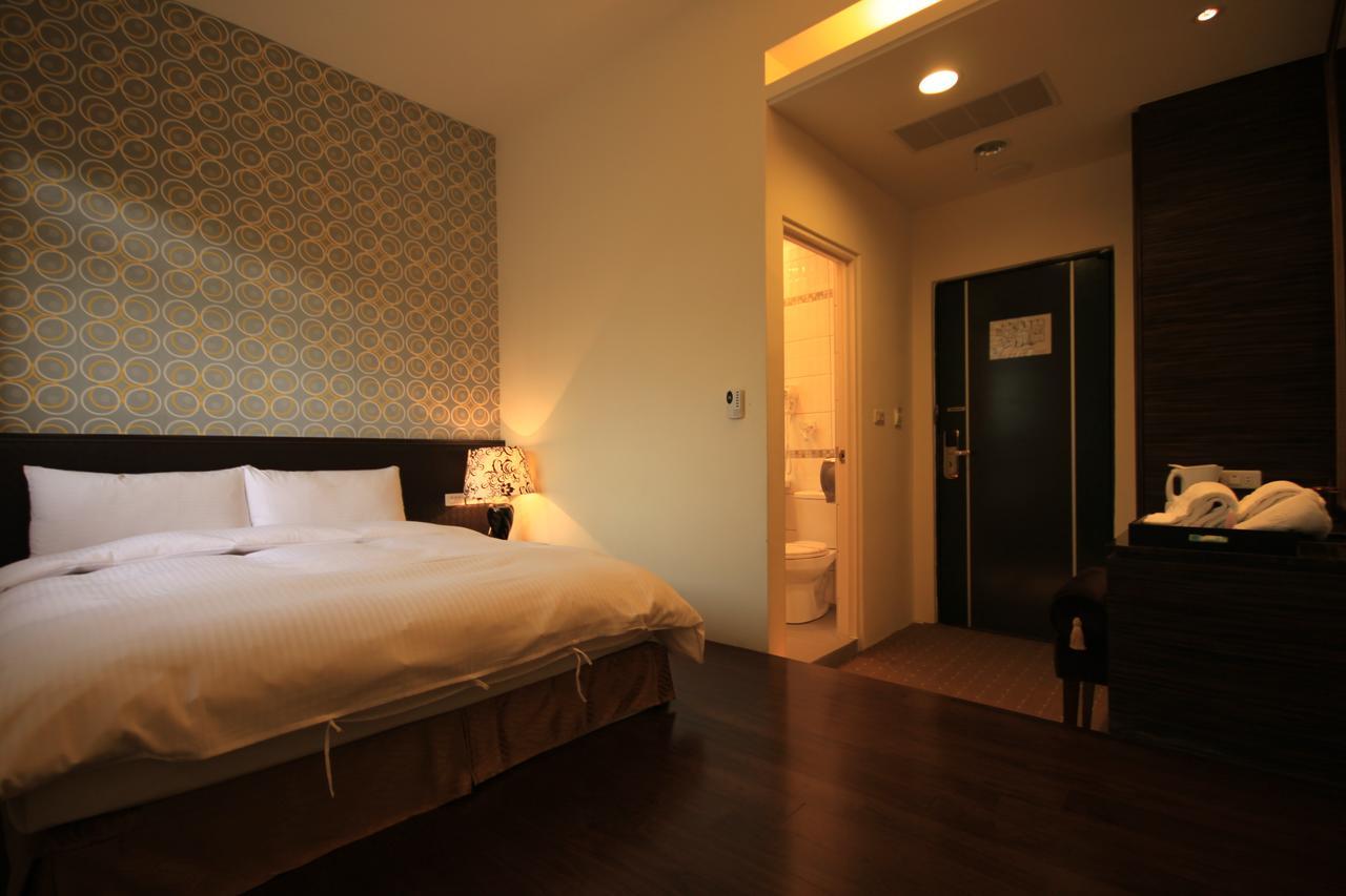 Mountain Fish Water Hotel Jiji Bilik gambar