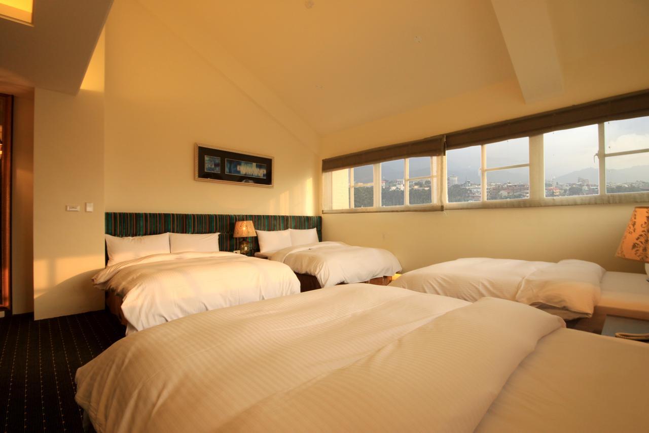 Mountain Fish Water Hotel Jiji Bilik gambar